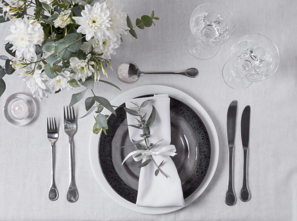view-table-arrangement-with-flowers